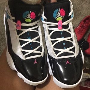 ladies jordans size 9